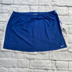 Nike Women's Dri-Fit Skort Size Small